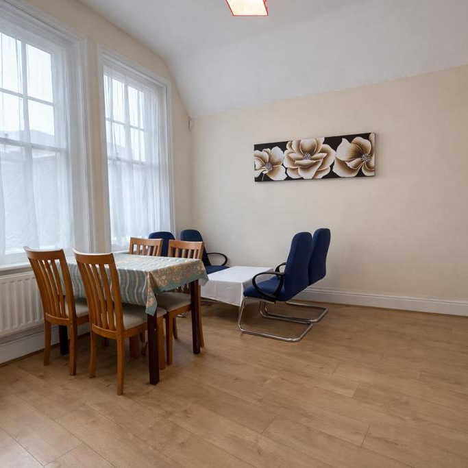 2 bedroom apartment to rent - Photo 1