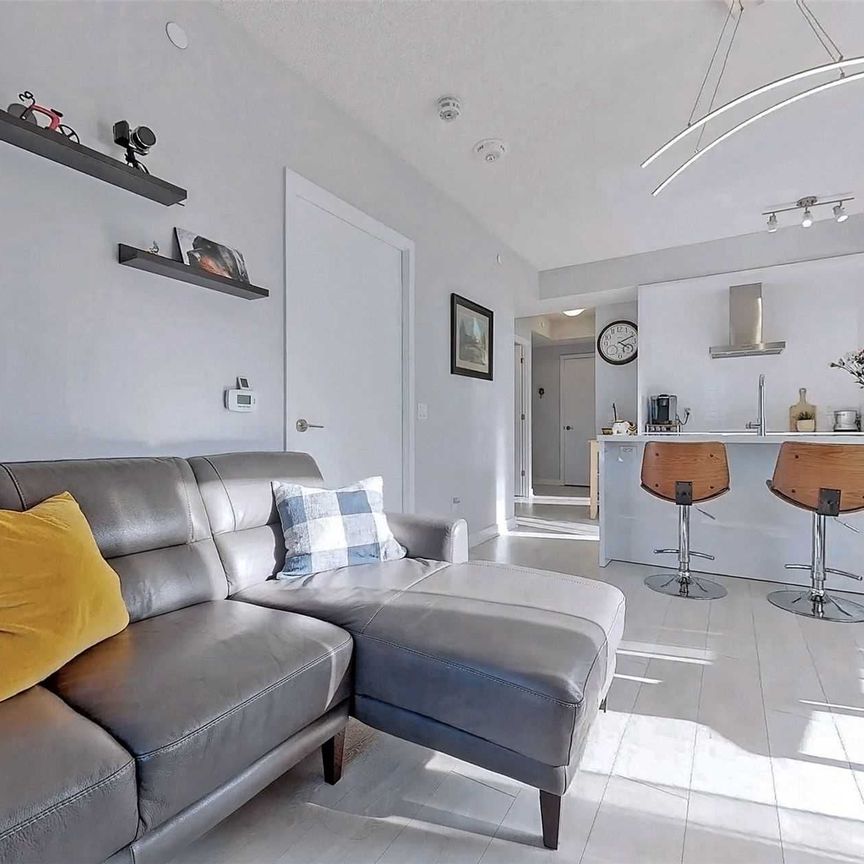 For Lease - 2221 Yonge Street Unit# 1709, Toronto, Ontario - Photo 1