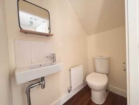 The Hay Fields, Rainworth, NG21, Property for rent - Photo 3