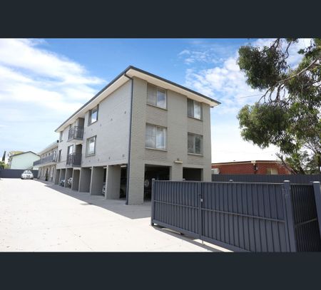 4/4 Beaumont Parade, West Footscray, Vic 3012 - Photo 3
