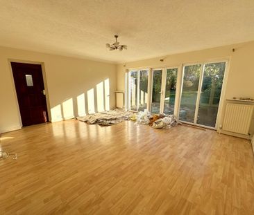 4 bedroom detached house to rent - Photo 1