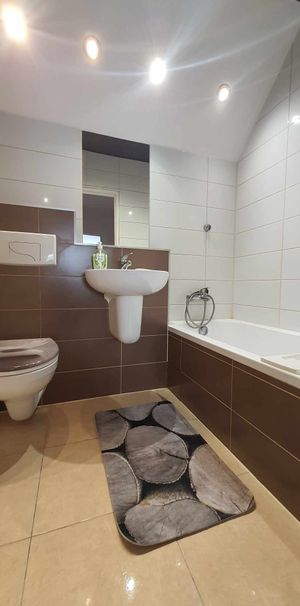 DO WYNAJĘCIA 2 pokojowe mieszkanie z balkonem. Opole, ul. Niemodlińska - Zdjęcie 2