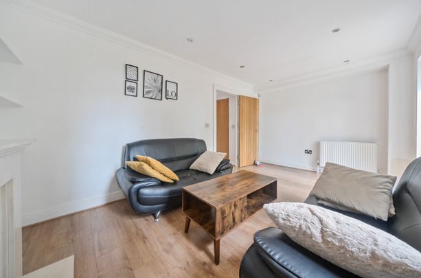 3 bedroom terraced house to rent - Photo 1