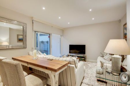 3 bedroom maisonette to rent - Photo 2