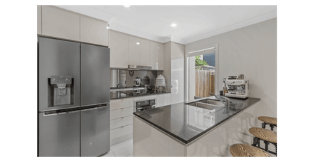 Modern & Spacious Townhouse Living in the Heart of Pimpama – Solar on Property! - Photo 5