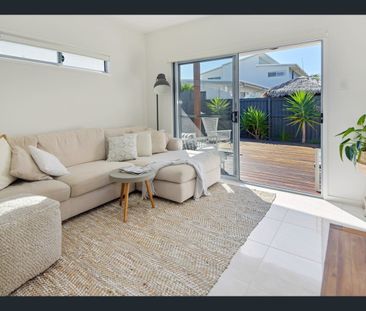 33 Nautica Circuit, Mount Coolum, Qld 4573 - Photo 5