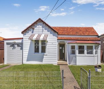 Welcoming Family Residence in a Prime Bexley Pocket - Photo 6