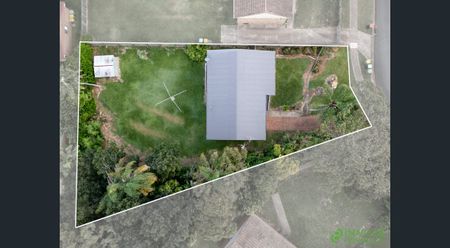 3 Myles Street, Lawnton QLD 4501 - House For Rent - $600 | Domain - Photo 3