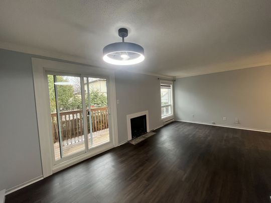 For Lease - 2 Fenerty Crescent Unit# 120, Kanata, Ontario - Photo 1