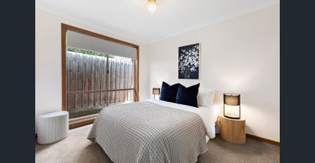 Ideally positioned family residence with access to the park! - Photo 5