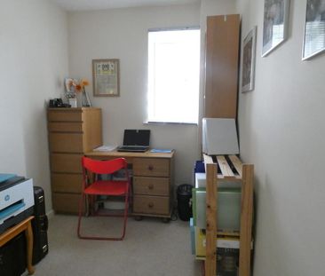 3 bedroom terraced house to rent - Photo 6
