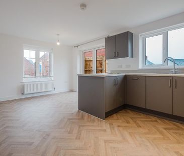 3 bedroom semi-detached house to rent - Photo 5