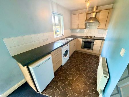 2 bedroom flat to rent - Photo 5