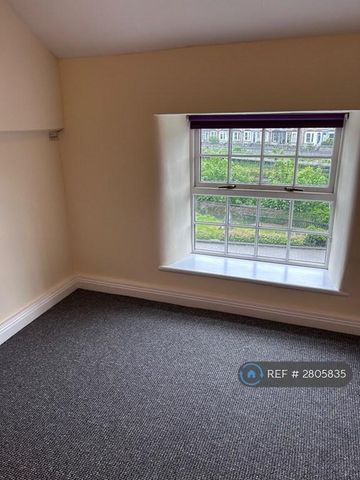 3 bedroom maisonette to rent - Photo 4