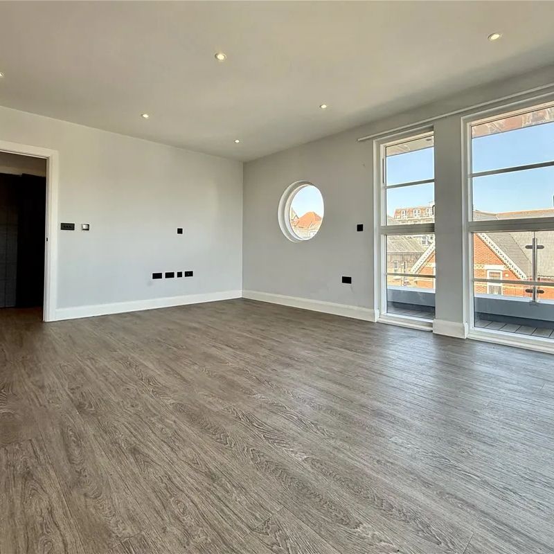 Alum Grange, 1 Burnaby Road, Alum Chine, Bournemouth, BH4 - Photo 1
