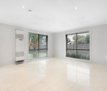 Light-Filled Villa with Outdoor Living - Photo 1