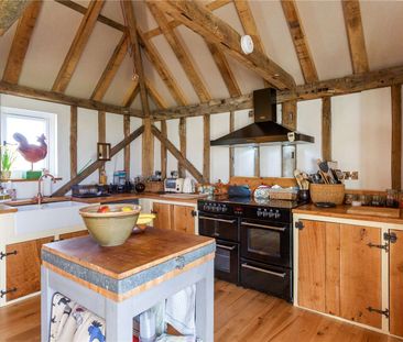 Beautifully converted Oast House near to the village of Brenchley - Photo 6