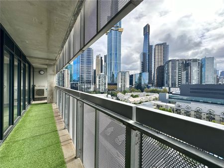 1013/152 Sturt Street - Photo 3