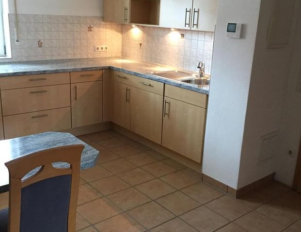 2-Zimmer-Wohnung mit Einbauküche und Balkon in Markt Schwaben - Foto 1