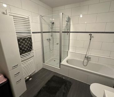 <h1 class="md:text-xl md:leading-6 mt-4 md:mt-10 lg:mb-6 mb-3 text-... - Photo 4