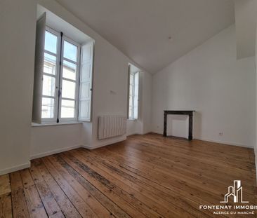 Location Appartement 3 pièces 46m² FONTENAY LE COMTE 85200 - Photo 2