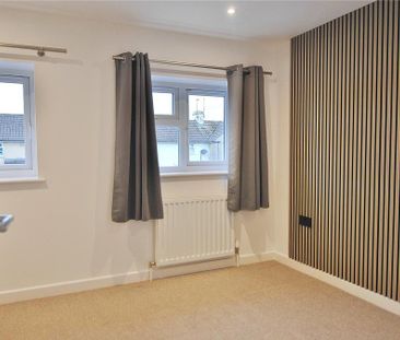 2 bedroom semi-detached house to rent - Photo 5