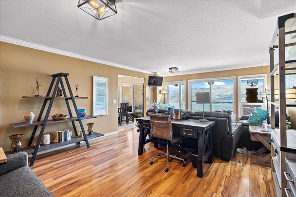 Perfection on Ponderosa – Peachland - Photo 1