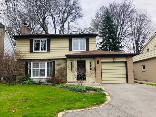 For Lease - 32 Almond Avenue, Markham, Ontario - Photo 1
