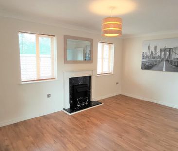 Myrtle Close, BURY ST. EDMUNDS - Photo 2