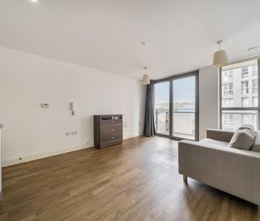 1 bedroom Flat To Let Total Size: 376 SQ FT - Photo 2