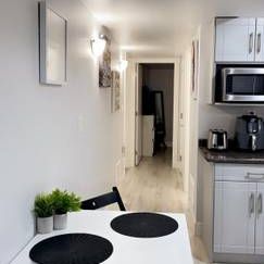 1 bedroom & 1 washroom basement for rent - Photo 1