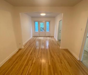 À une minute du metro Fabre (ligne bleue) grand 5 1/2 haut de duplex - Photo 1