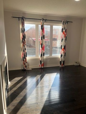 For Lease - 20 Ridgehaven Court Unit# Upper, Brampton, Ontario - Photo 3