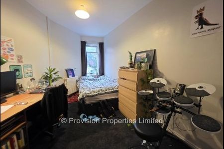 5 Bedroom Student Houses in Hyde Park - Photo 4