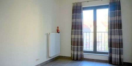 Appartement te huur in Kortrijk voor € 635 met 1 slaapkamer - Photo 2