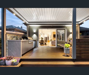 346 Koornang Road, Carnegie VIC 3163 - House For Rent | Domain - Photo 2