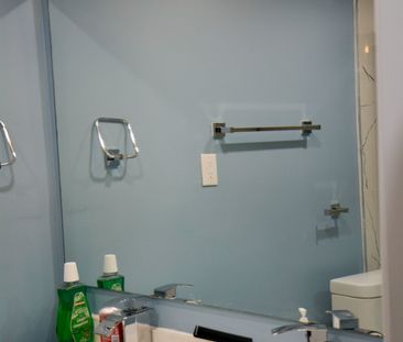 For Lease - 128 Hansen Road, Brampton, Ontario - Photo 3