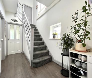 3 bedroom semi-detached house to rent - Photo 6