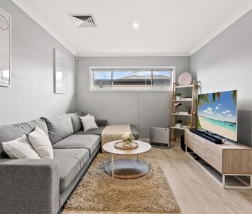 Modern Family Home - Close To Church & Thomas Hassall College - Photo 3