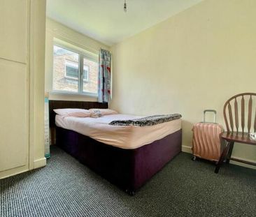 Greenland Crescent, Fairwater, CARDIFF - Photo 3