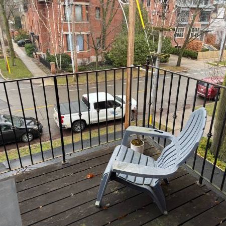 Bright 1Bdrm/Deck/Fire Place on Bedford Rd Feb 1st - Photo 3