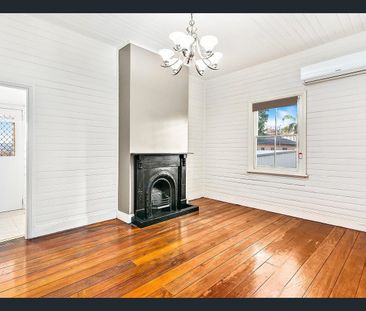 Older style neat and tidy three bedroom home - Photo 1