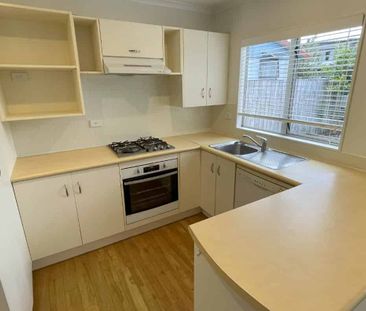 Spacious Townhouse in Frankton - Photo 1