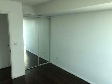 For Lease - 215 Fort York Boulevard Unit# 1601, Toronto, Ontario - Photo 3