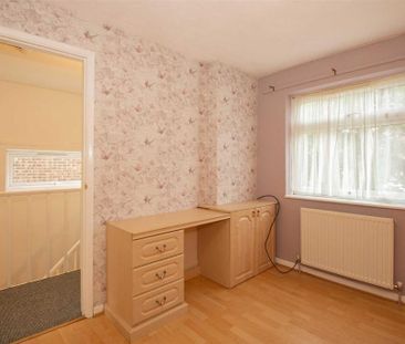 2 bedroom semi-detached house to rent - Photo 5