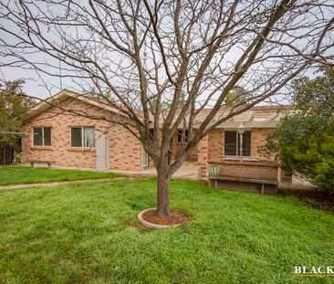 Spacious Four-Bedroom Home in Prime Location - Photo 2