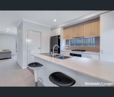 80 English Street, Donnybrook, Vic 3064 - Photo 4