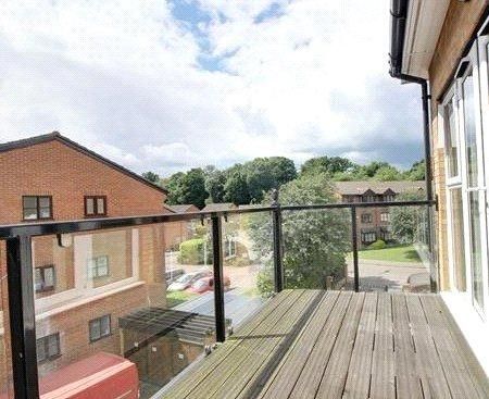 2 bedroom apartment to rent - Photo 3