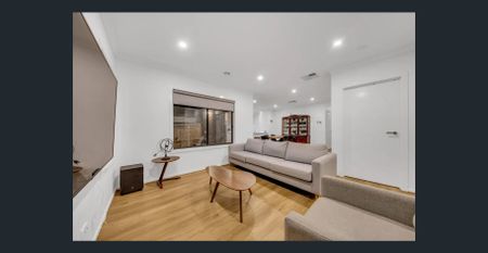 Modern 3-Bedroom Family Home in Warralily Grange Estate! - Photo 3