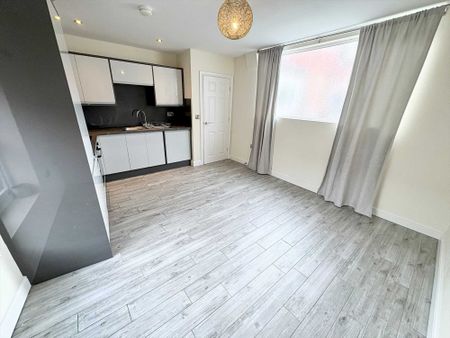 High Street, Ruddington, Nottingham - Photo 4